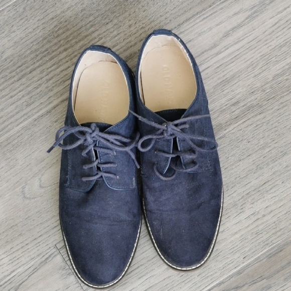 Old Navy Other - Mens Old Navy Blue suede oxford style lace up shoes 💙 Size 8.